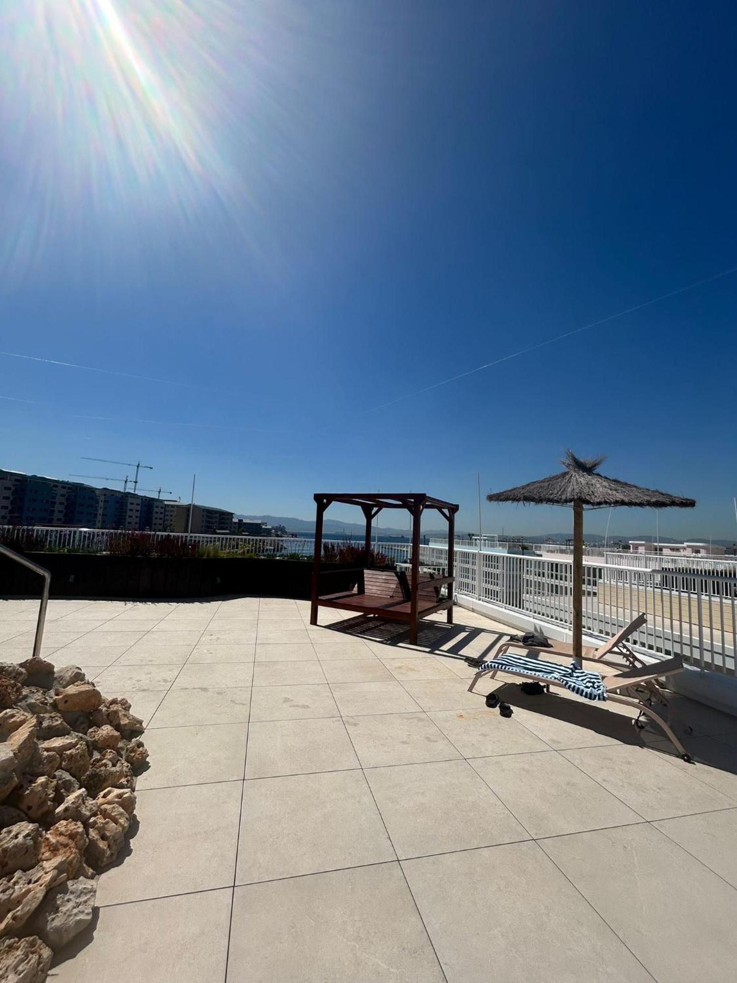 Marina Club Luxury Private Studio With Pool And Incredible Views Гібралтар Екстер'єр фото